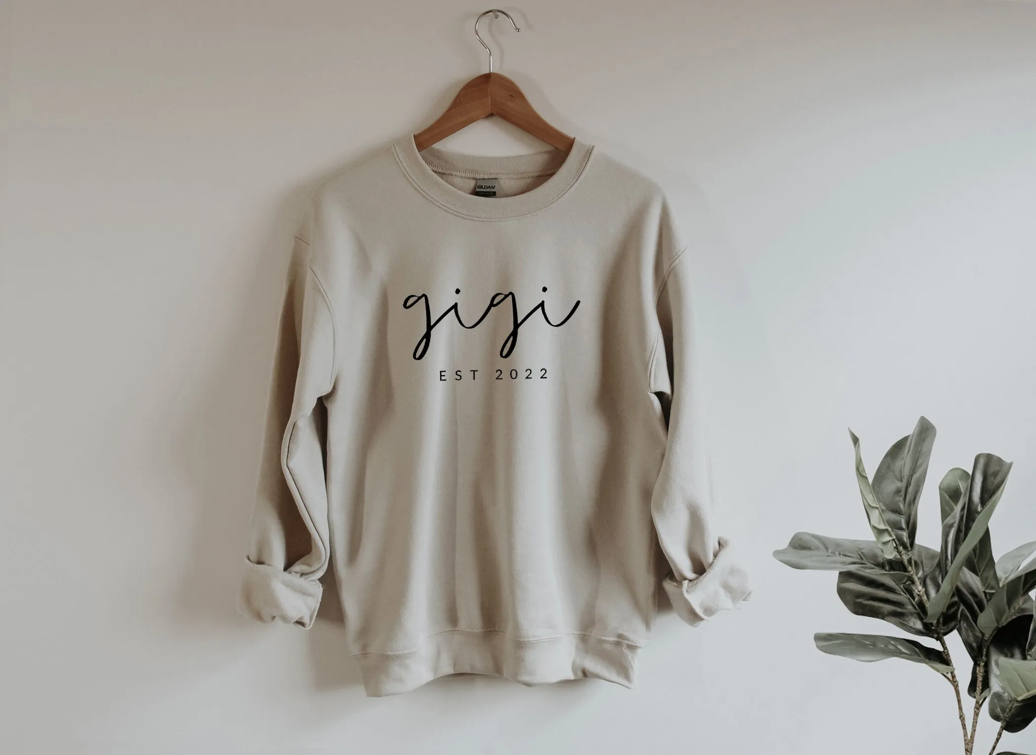 Gigi Grandma Custom Est 2023 Classic Soft Sweatshirt