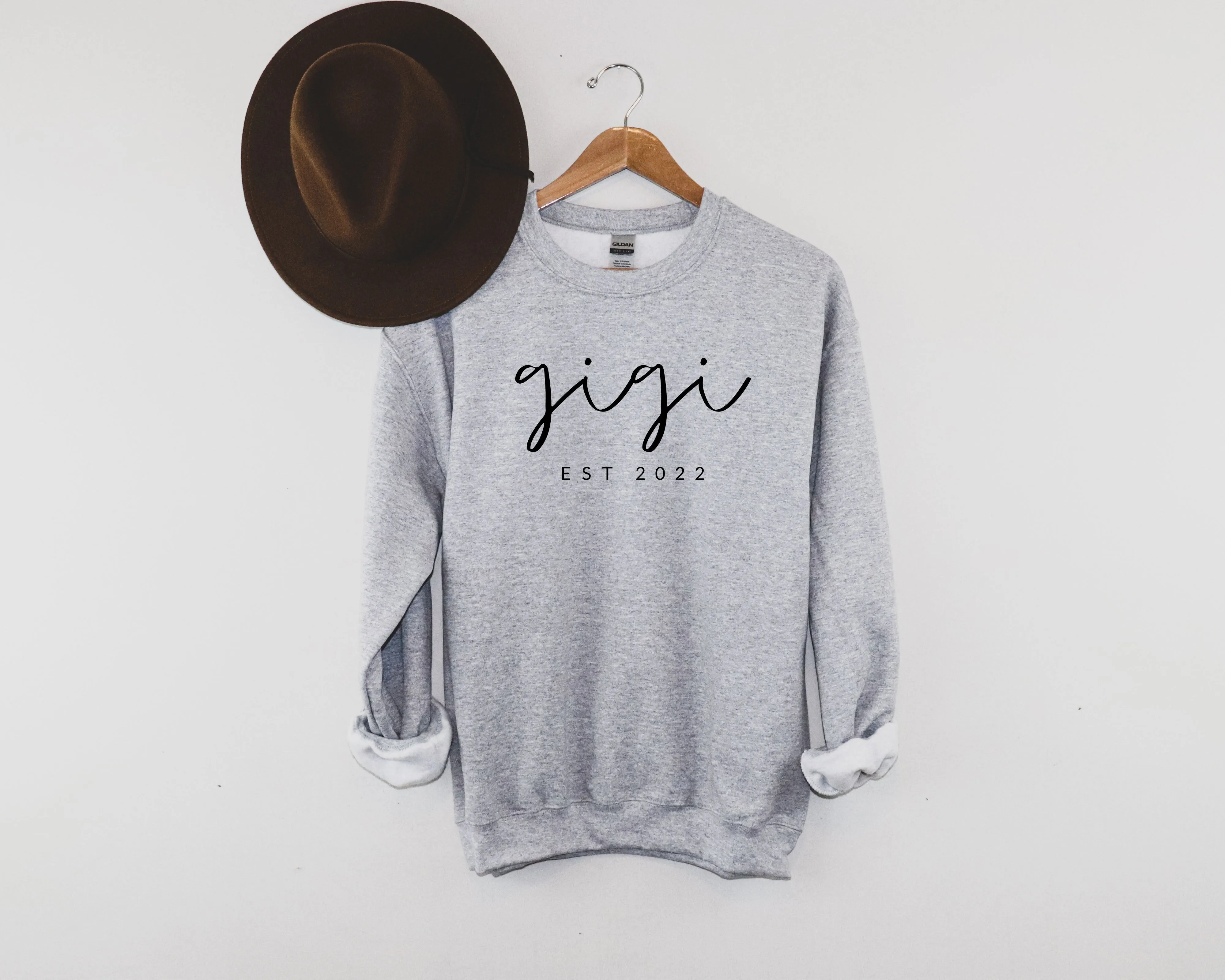 Gigi Grandma Custom Est 2023 Classic Soft Sweatshirt